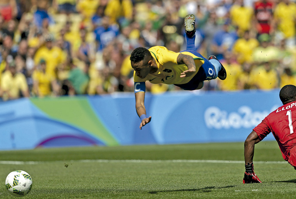 Lance da partida realizada em 2016, no Rio, entre as seleções olímpicas do Brasil e de Honduras