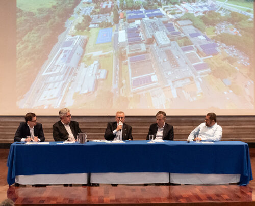 No total, foram seis projetos de eficiência energética e de geração fotovoltaica, implementados por meio do programa “CPFL nos Hospitais”