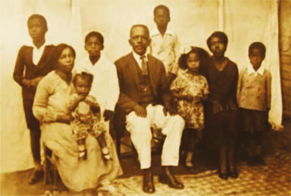 Mirabeau Joaquim Ludovico e sua família nos anos 1930