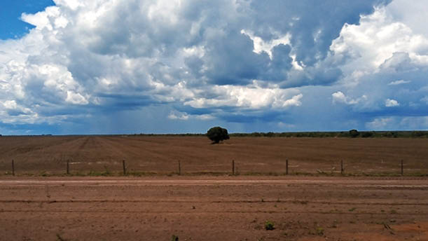 Área destinada ao plantio de commodities de grãos localizada na Bahia, entre os municípios de Barreiras e Luís Eduardo Magalhães