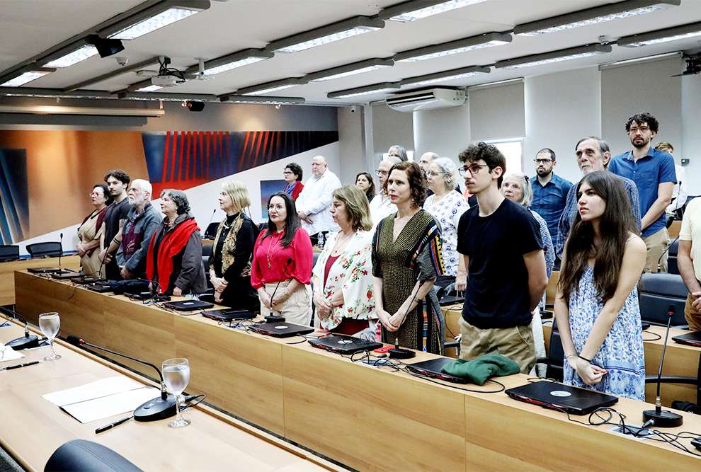 Familiares de Lewinsohn - esposa, filhas, netos, primos e sobrinha - presentes na homenagem