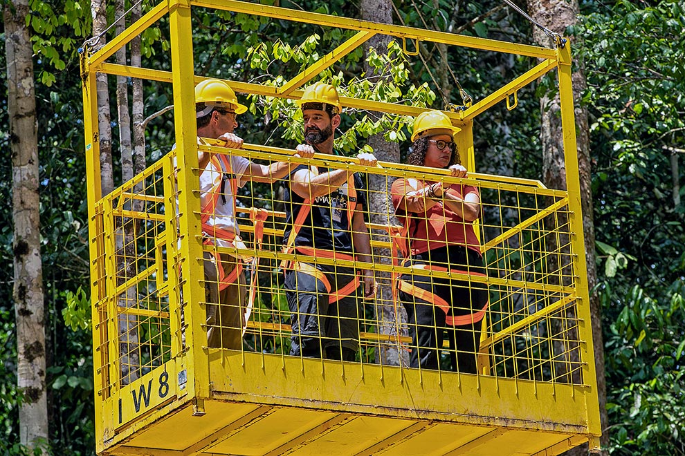 Sobrevoo aconteceu a 45 metros acima da copa das árvores