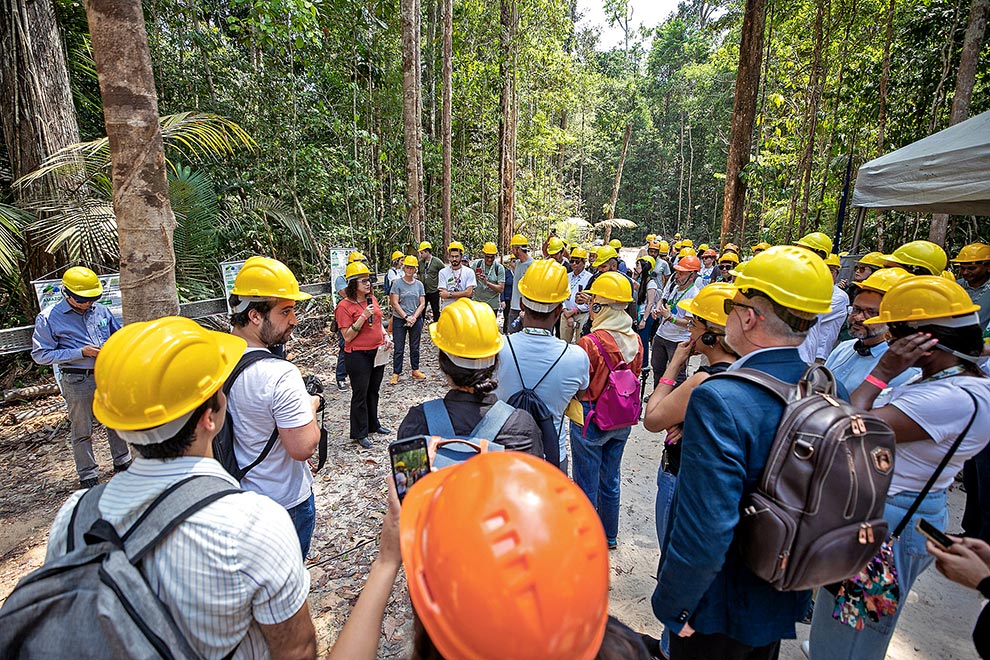 A visita ao sítio experimental ocorreu no dia seguinte 
ao lançamento do Plano Científico do projeto para o período de 2025 a 2030