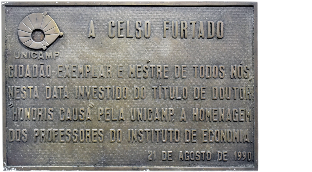 Placa no IE em homenagem a Celso Furtado, que recebeu o título de Doutor Honoris Causa da Unicamp em 1990