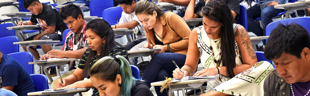 Candidatos durante prova do Vestibular Indígena: serão oferecidas130 vagas, distribuídas por todos os cursos da Unicamp