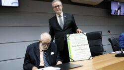 Unicamp concede título de Professor Honorário a George Shepherd