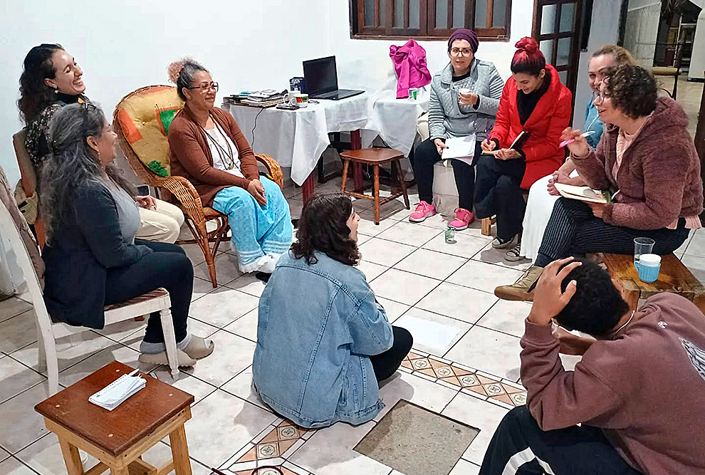 Reunião do grupo de mulheres "Entre nós"