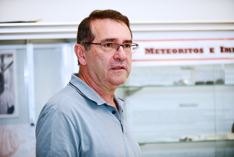Professor do Departamento de Geologia e Recursos Naturais, Alvaro Crósta