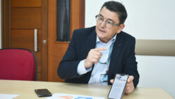 O questionário registra informações reportadas pelo atleta sobre seu nível de atividade e suas principais demandas físicas