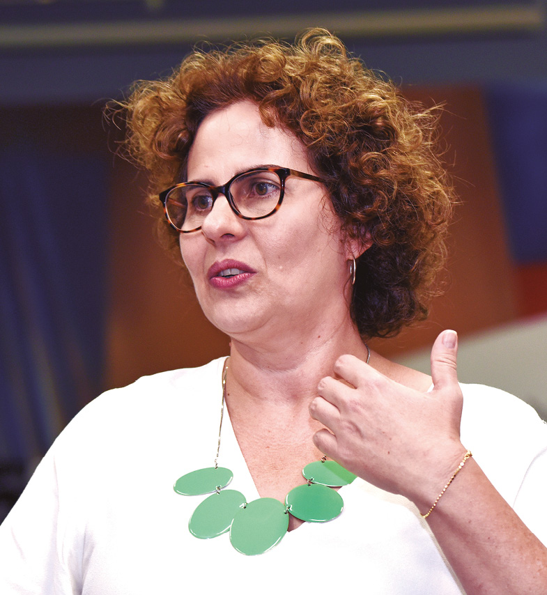 A professora e socióloga Ana Maria Carneiro, orientadora da pesquisa: equilíbrio de gênero resulta em melhores condições profissionais