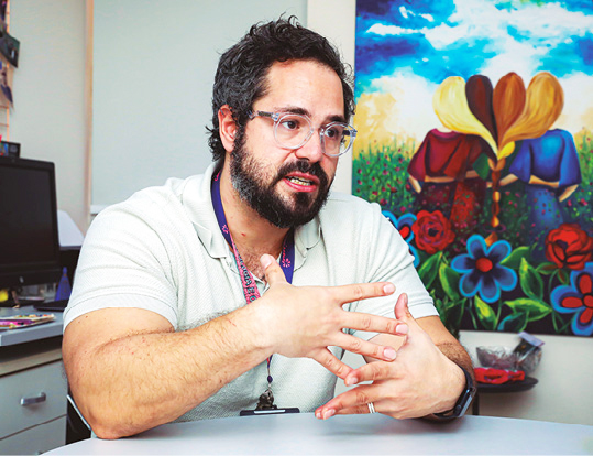 O professor José Paulo Guida, que liderou o estudo: primeira cesárea diminui a probabilidade de mulheres passarem por parto normal