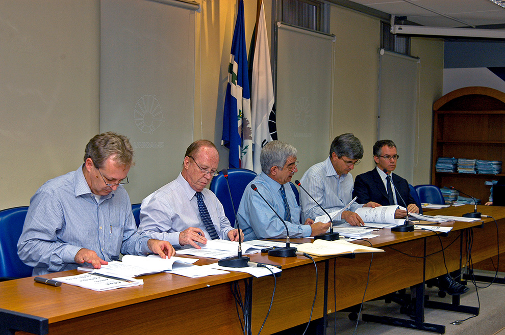 Equipe de pró-reitores e coordenador-geral durante a gestão de Fernando Costa