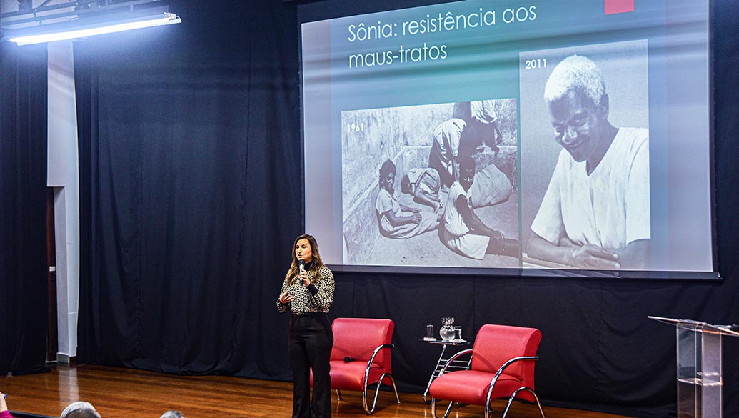 A jornalista Daniela Arbex encerra primeira semana de atividades na Unicamp