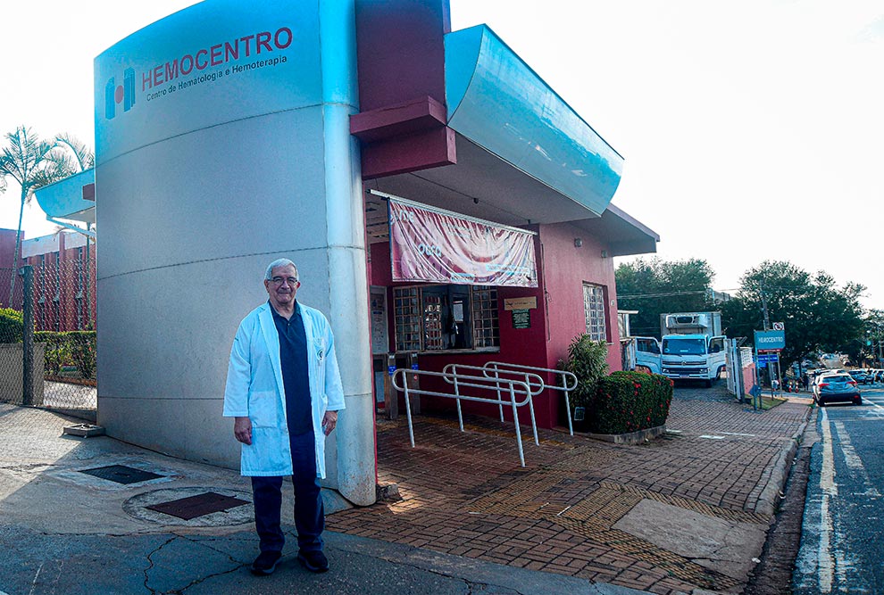 O hematologista Fernando Costa, recém-aposentado; frequenta o ambulatório desde 1990