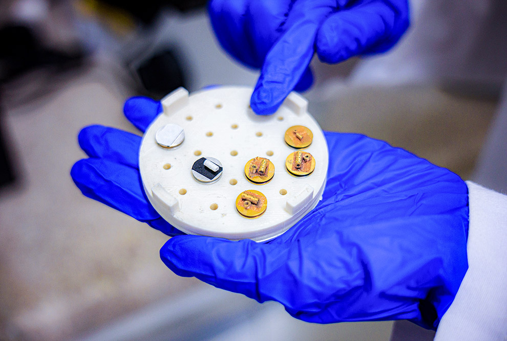 A tecnologia foi projetada para tratar principalmente lesões em nervos periféricos sensoriais e motores