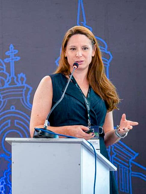 A docente Cassiana Montagner, do IQ: grupo de 22 cientistas de 12 países