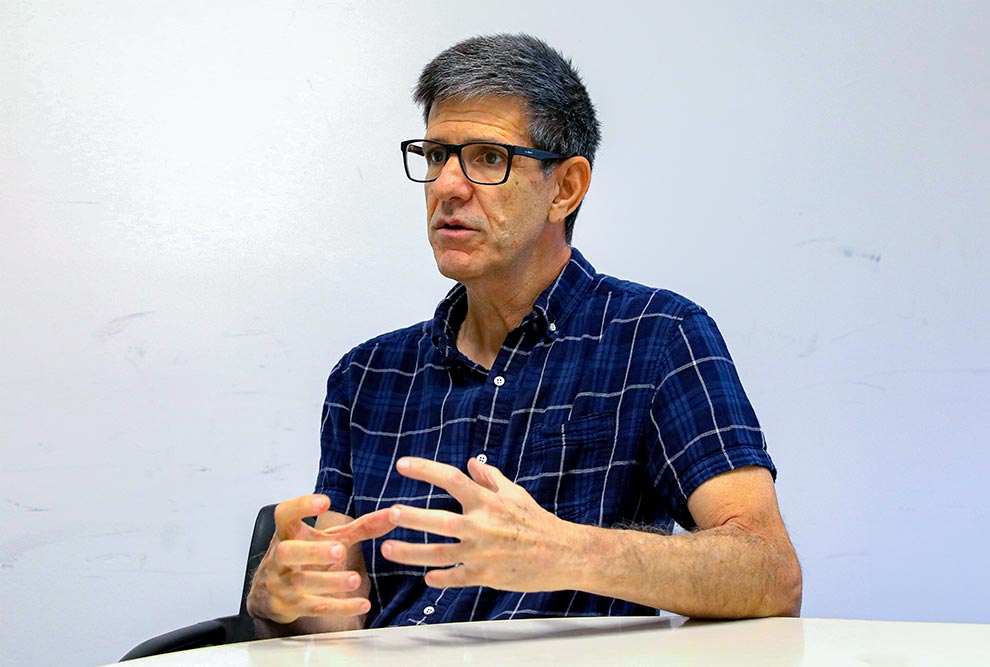 O professor Ely Carneiro de Paiva: conturbado mandato de Prudente de Morais (1841-1902)