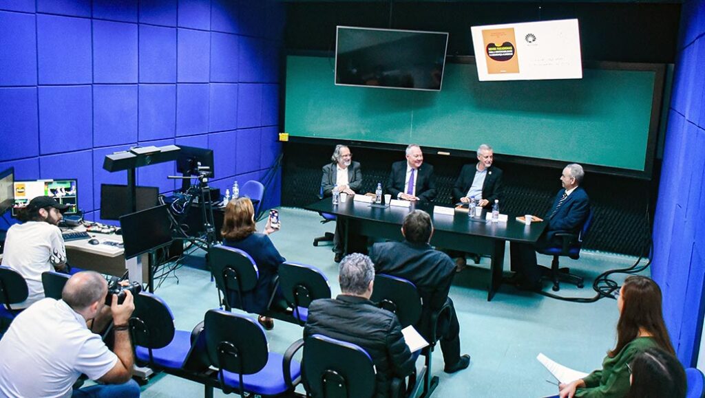 Autores latinos discutem agricultura e crise climática em obra lançada pela Editora da Unicamp