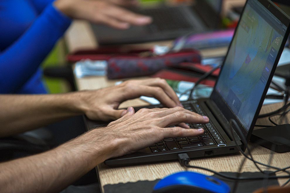 O conjunto de dados ocupa 5,5 terabytes de armazenamento (1 terabyte equivale a 1.024 gigabytes), reunindo conteúdos postados por 71.672 usuários em 119 grupos do Telegram